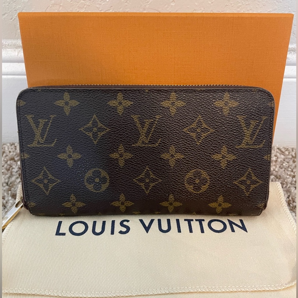 LV Zippy Monogram Wallet